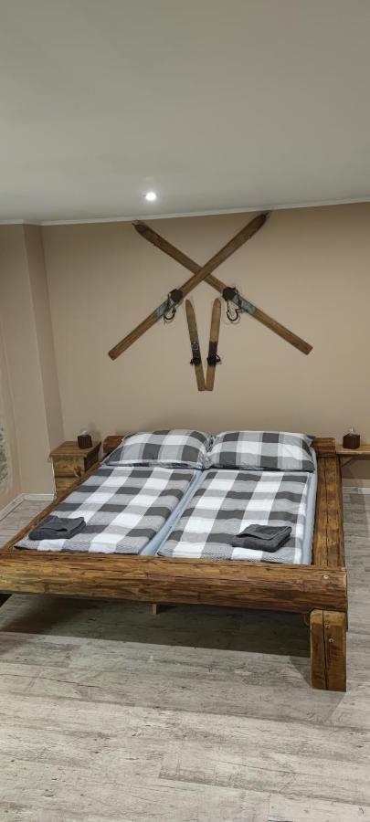 Apartman Houmr Jáchymov Zewnętrze zdjęcie